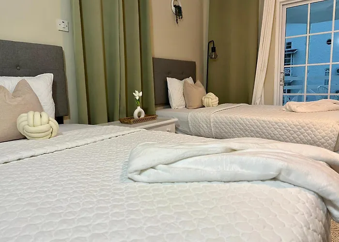 Falcon Oceanview 2Br Condo-Airport Transportation Available-24-7Security